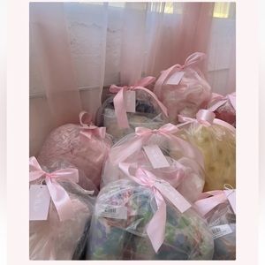 Selkie Luxury Sample Bag Item